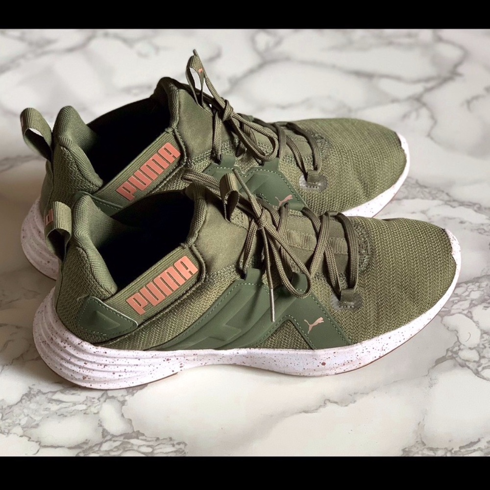 PUMA Women's Contempt  Demi Mesh Sneakers SIZE 7